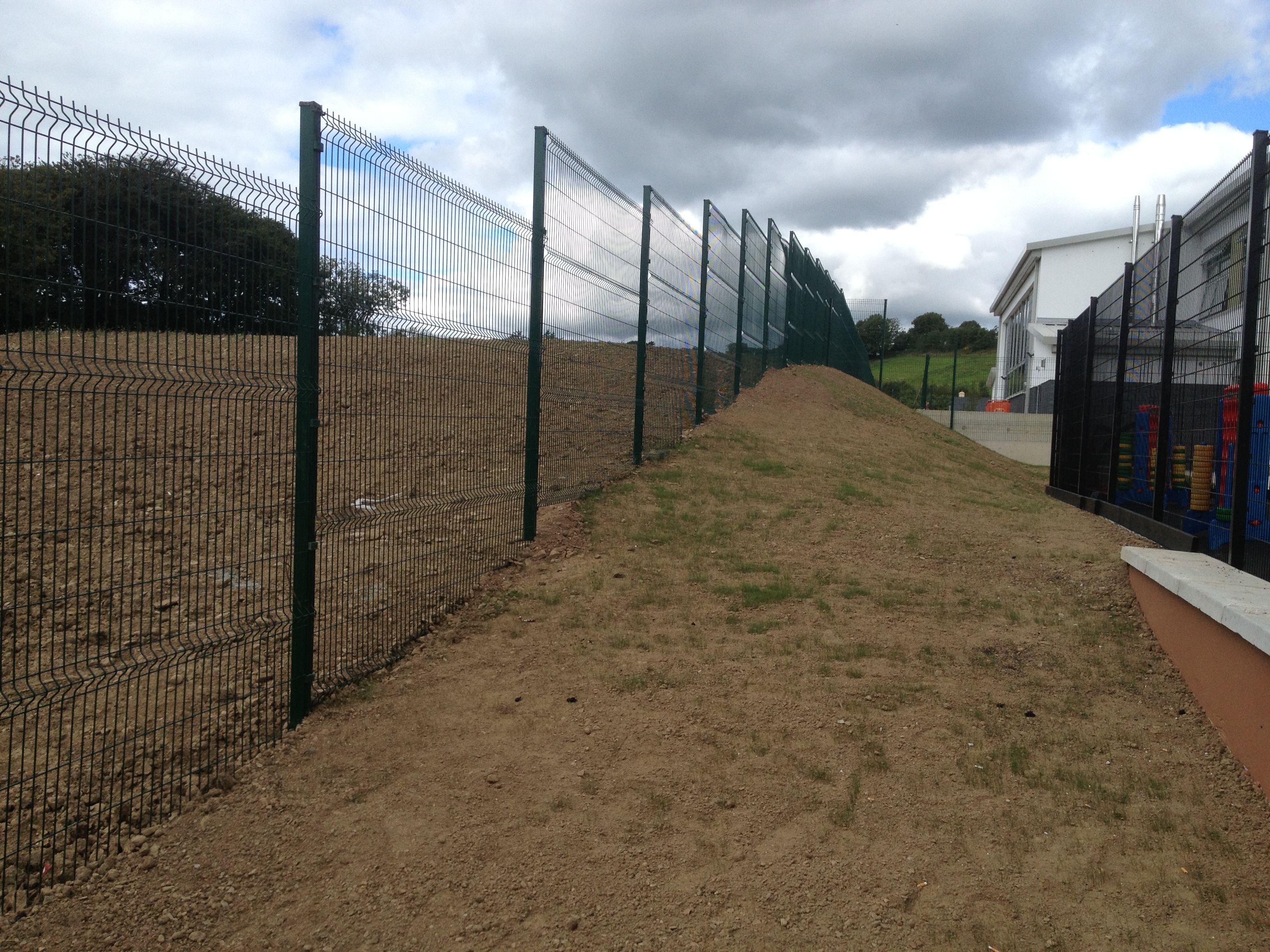 V Mesh Post & Panel System